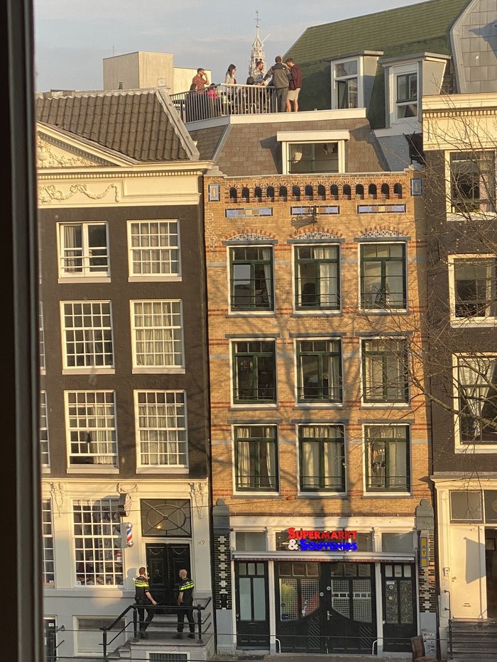 Someone's rooftop party is about to get raided by the cops