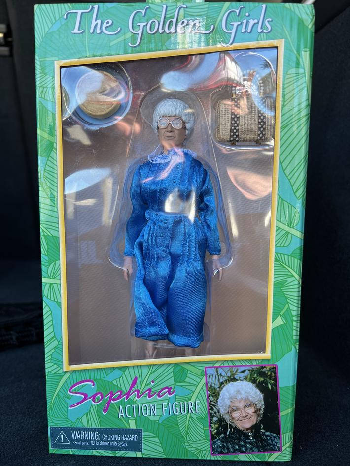 My brother collects “action figures”, I’m going to surprise him for Christmas with this work of art.