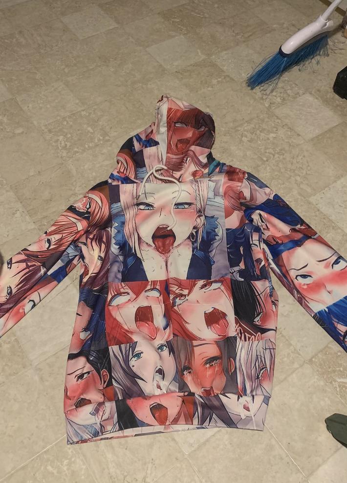 my mom got this for my 12yr old niece for Christmas, she said she thought it was “sailor moon.”