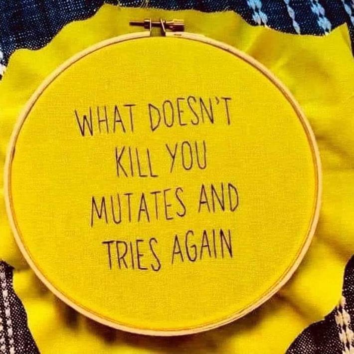 🤢