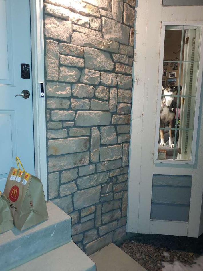 My DoorDash driver sent the confirmation photo.
