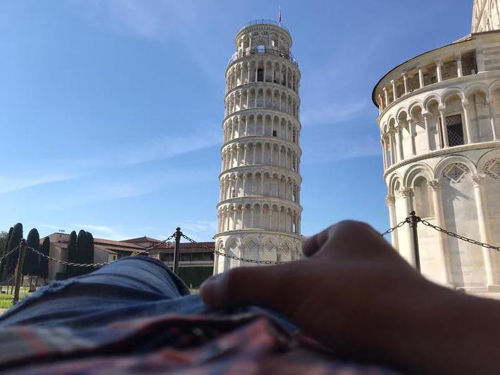 A friend of mine visited Pisa..