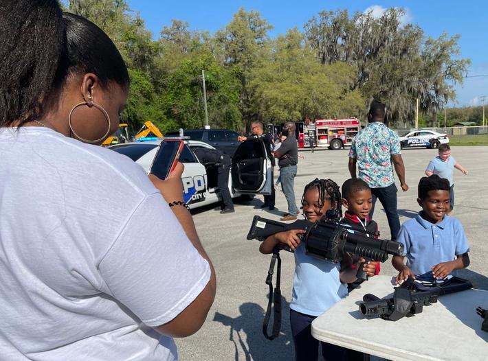 Sheriff department hanging out with today’s youth. I love the south.