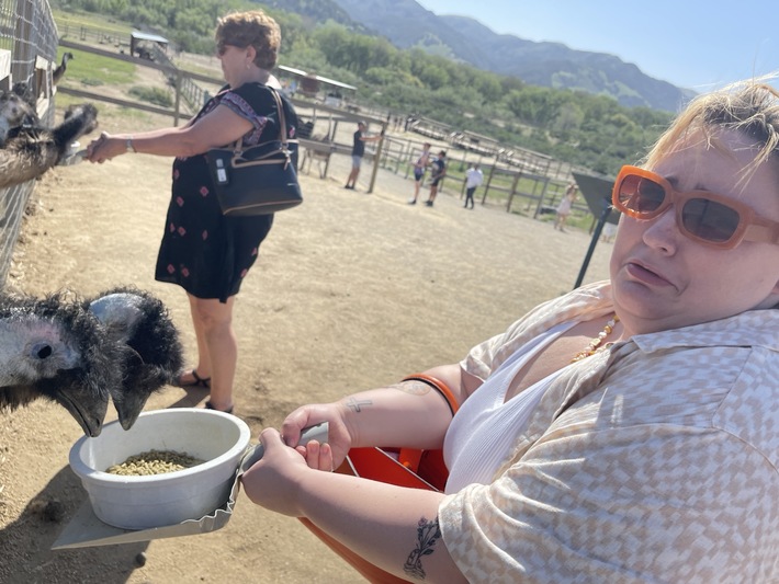 My girlfriend is afraid of birds but decided to face her fear