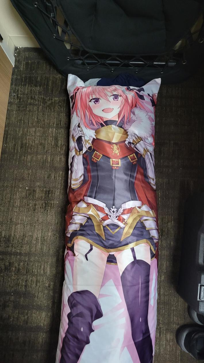 my brother has prom today, him and his date are gonna come back to find this in his bed