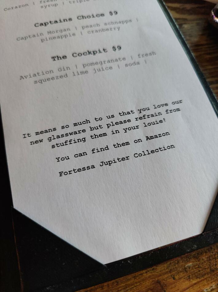 This restaurant has had it with the missing glasses!