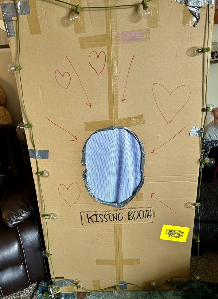 BF made us a kissing booth, we are both 6’3, don’t think it will work with the hole being waist height.