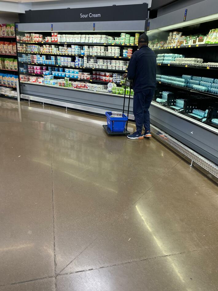 This guy took the basket return at walmart