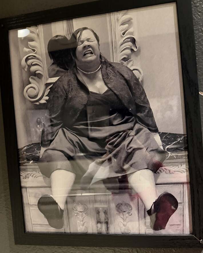 This framed photo in the women’s bathroom 😆